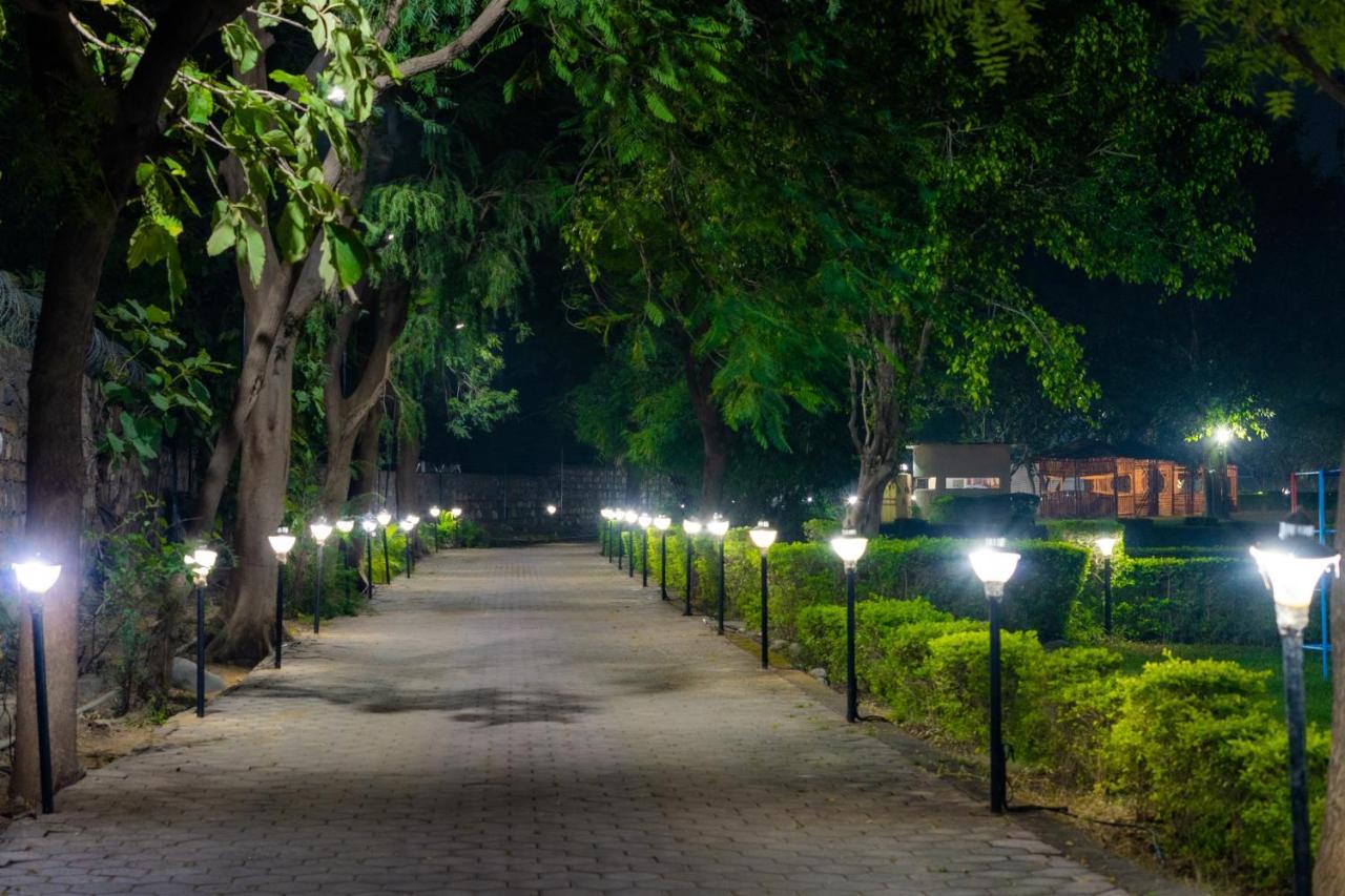 Narmada Hills Resort Godarpura Exterior foto