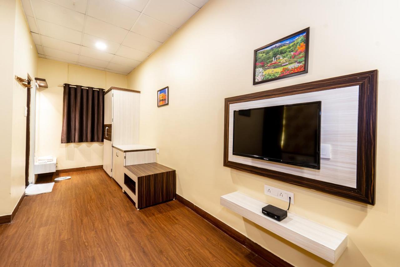 Narmada Hills Resort Godarpura Exterior foto