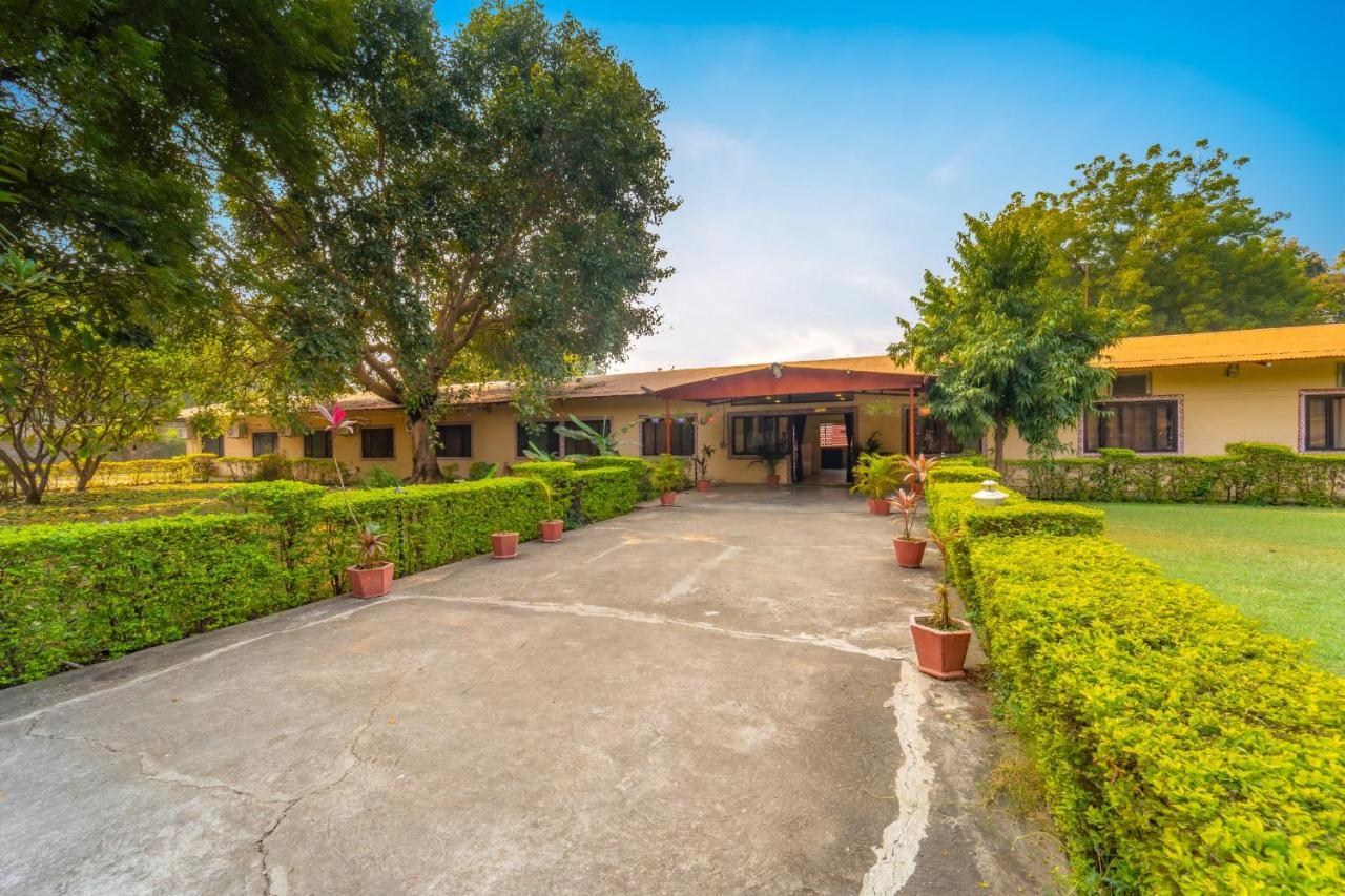 Narmada Hills Resort Godarpura Exterior foto