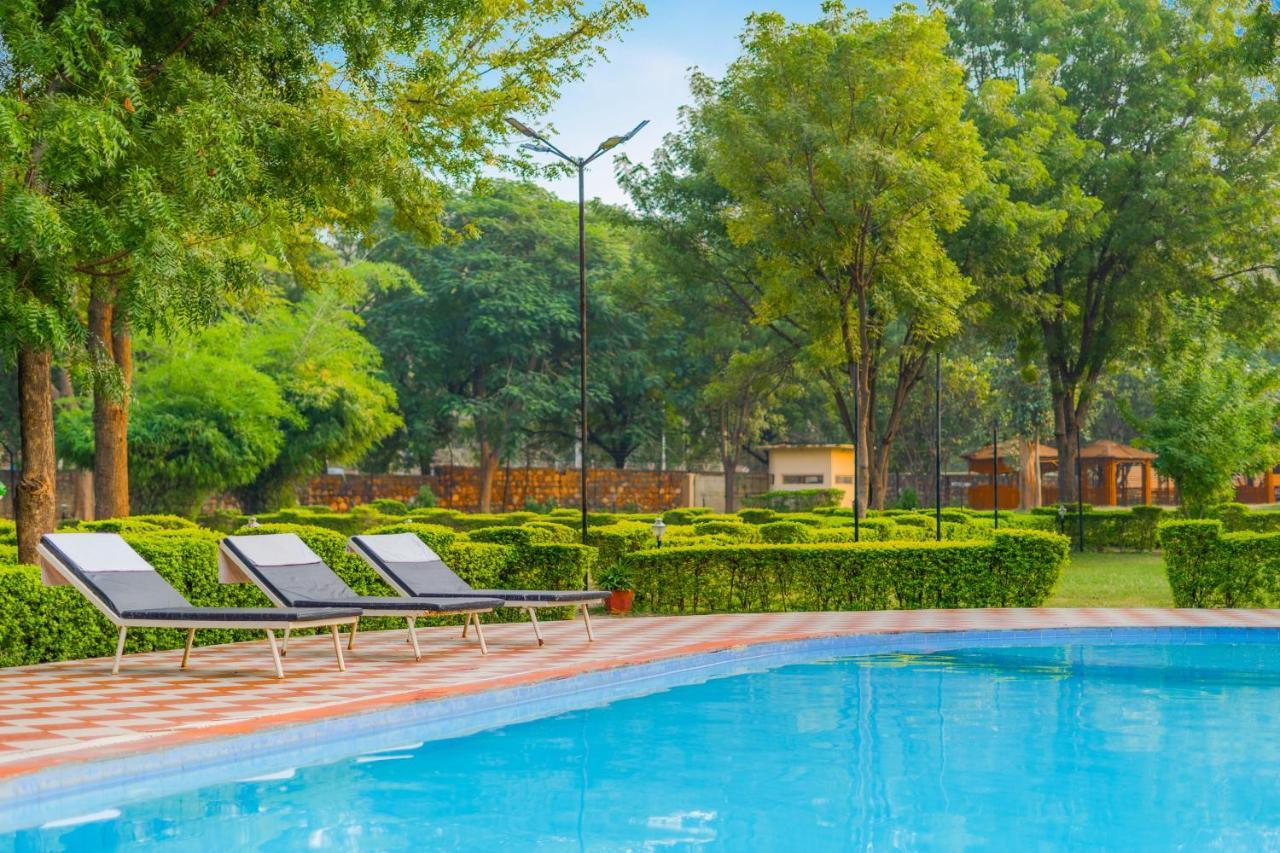 Narmada Hills Resort Godarpura Exterior foto